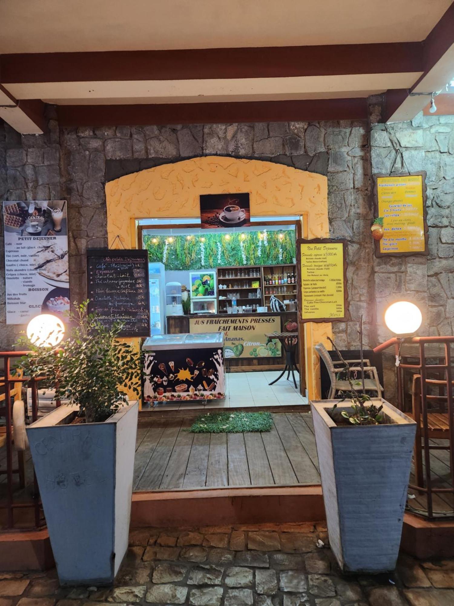 Central Hotel Antsiranana 외부 사진